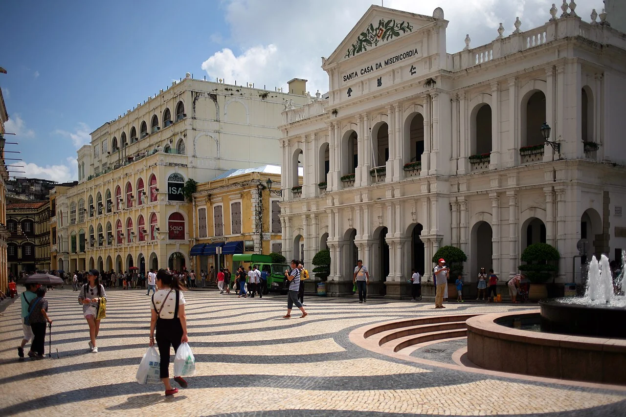 La Santa Casa da Misericordia, in Largo do Senado, Macao.jpg