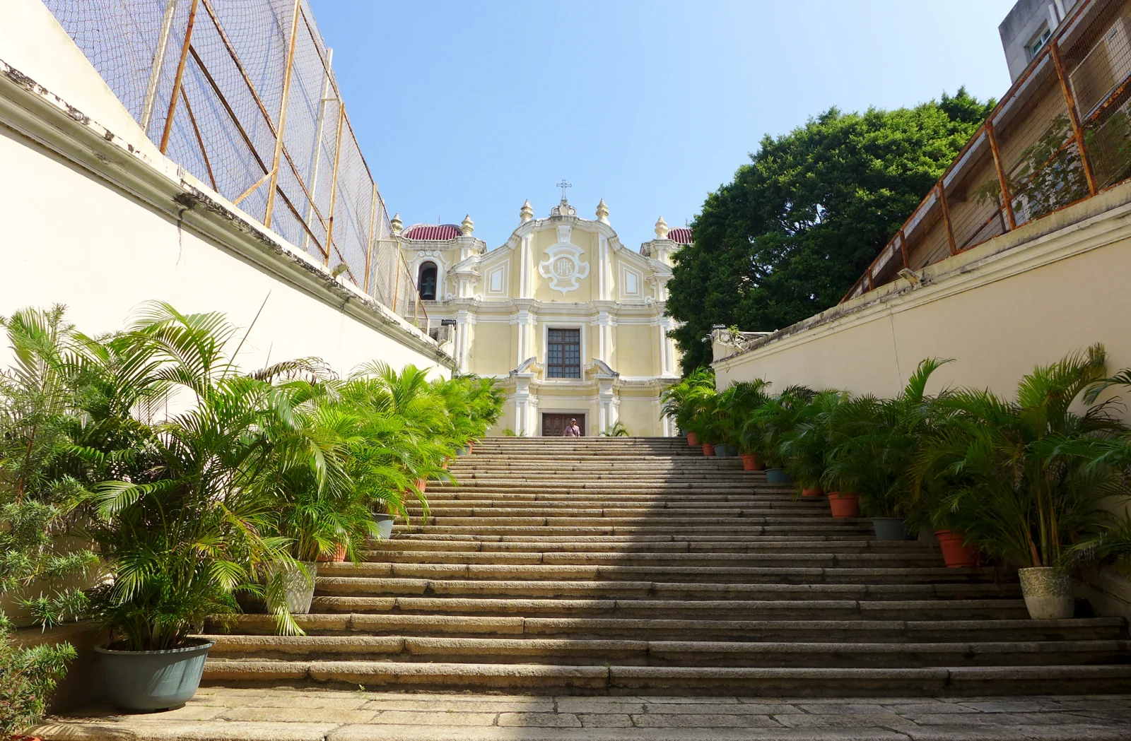 Exterior of Igreja e Seminário de São José (Macau), 2023 (01).jpg